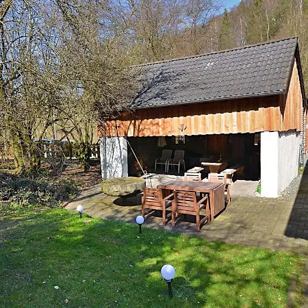 Prázdninový dům Gorgeous Timbered Farmhouse In The Sauerland With Garden Fireplace And Bar *