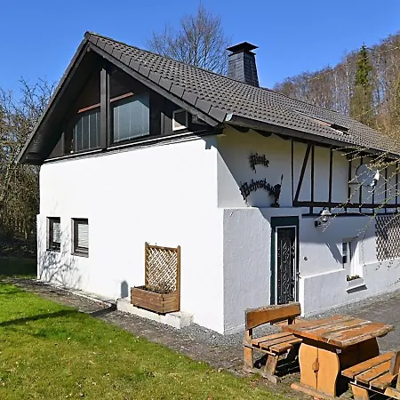 Prázdninový dům Gorgeous Timbered Farmhouse In The Sauerland With Garden Fireplace And Bar *